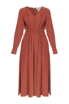 Full dress
