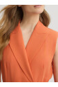 bruine-linnen-gilet-met-riem