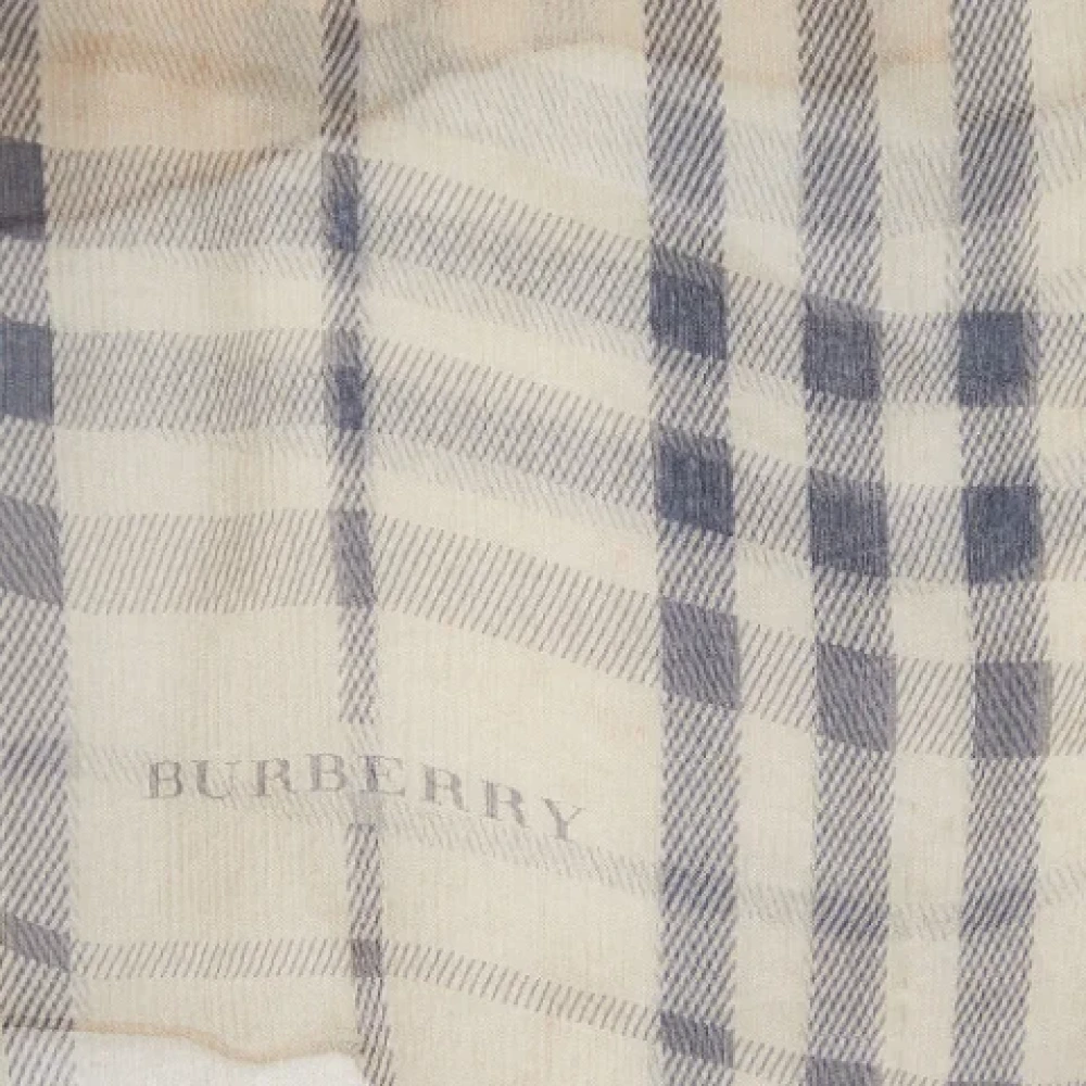 Burberry Vintage Pre-owned Silk scarves Multicolor Dames