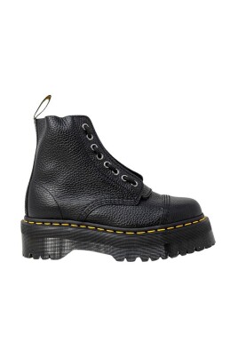 black-leather-ankle-boot-with-heel