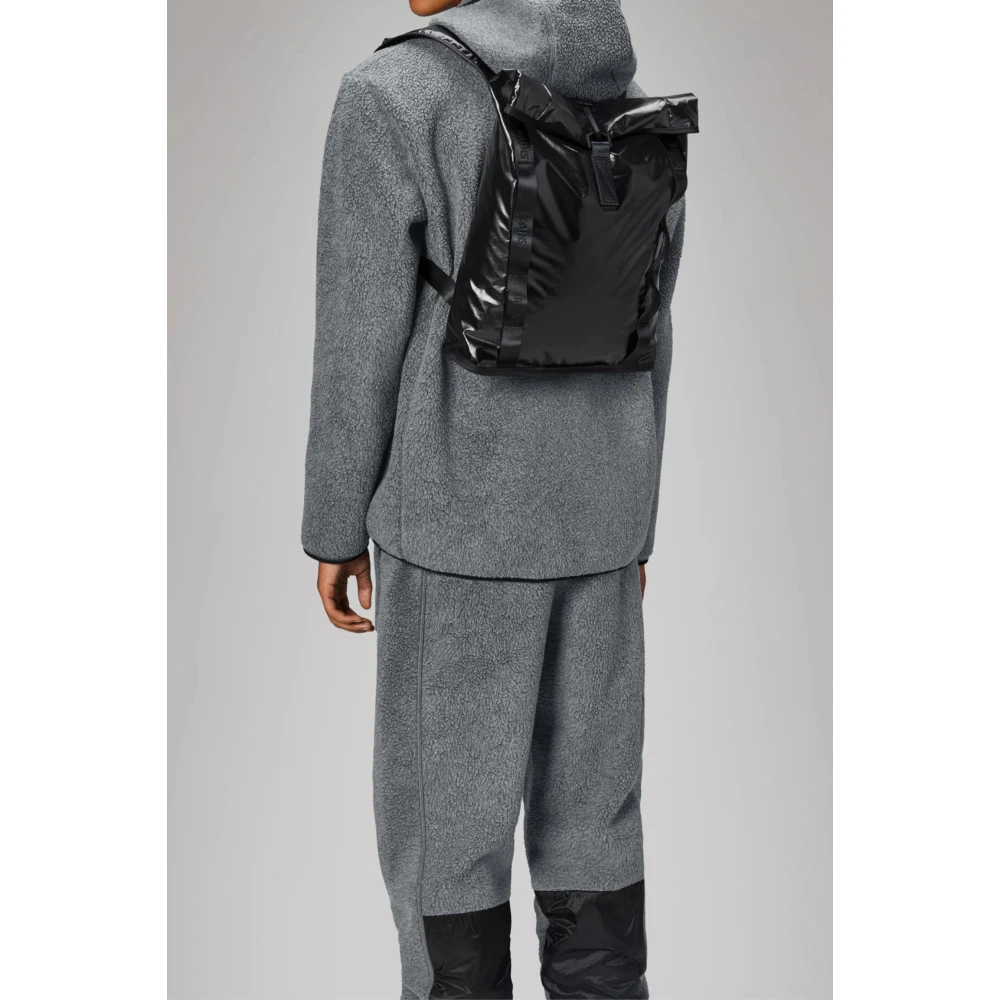 Rains Zwarte Technische Rugzak Rolltop Compressiesysteem Black Unisex
