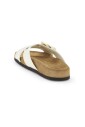 sandales-plates-blanches-en-cuir-style-elegant