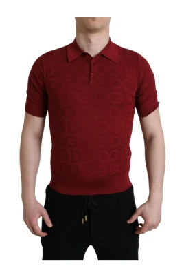 Polo med präglad logotyp