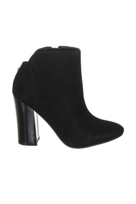 ankle-boots