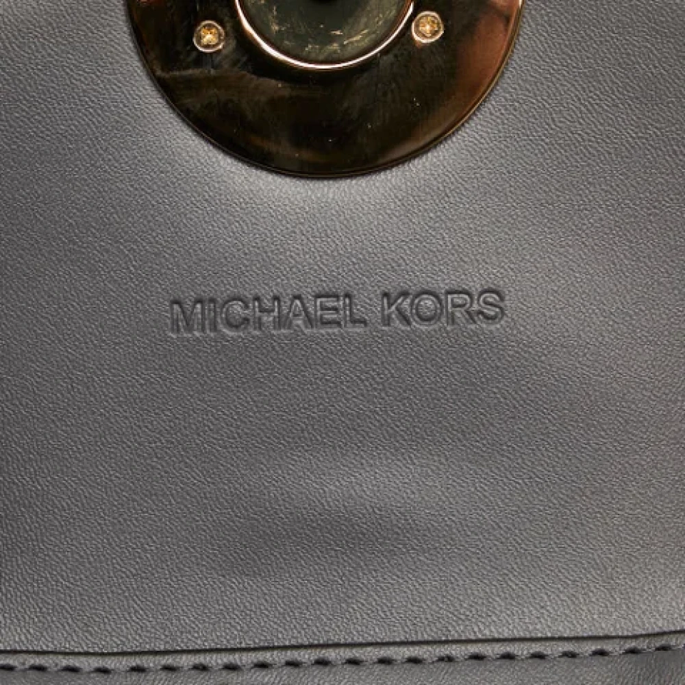 Michael Kors Pre-owned Leather crossbody-bags Gray Dames