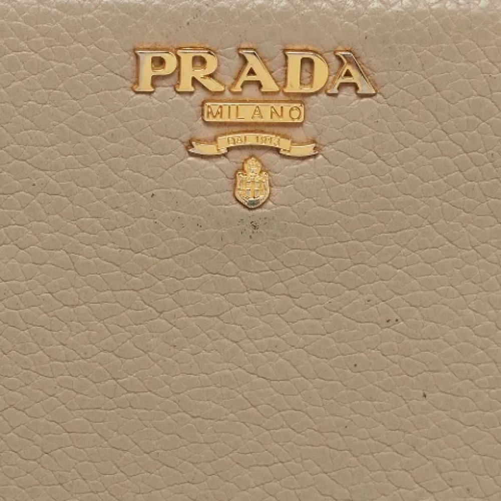 Prada Vintage Pre-owned Leather wallets Gray Dames