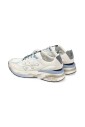 witte-sneakers-met-gemengde-materialen