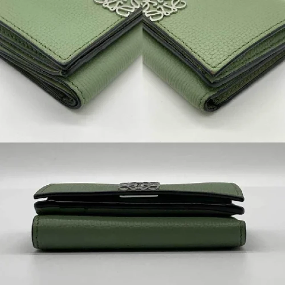 Loewe Pre-owned Leather wallets Green Dames