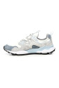 witte-sneakers-met-trek-laces