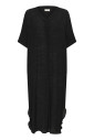 robe-noire-profonde-avec-col-en-v