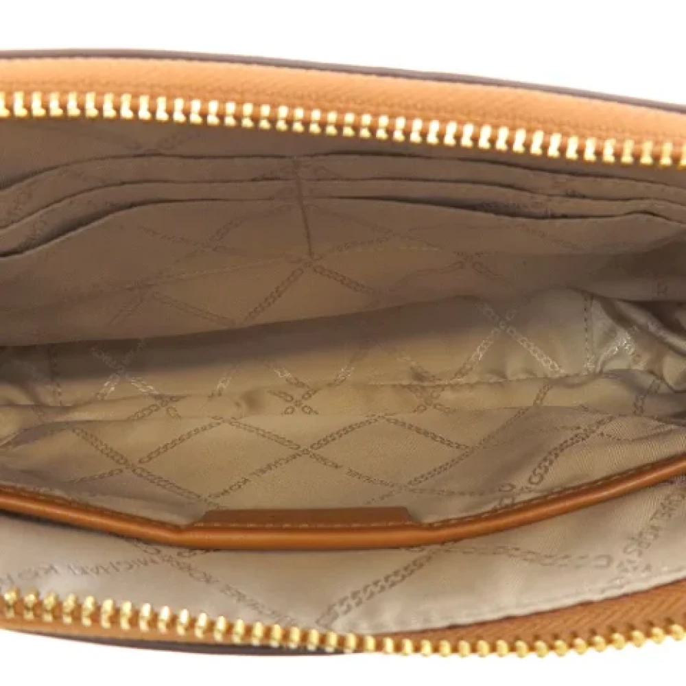 Michael Kors Pre-owned Plastic shoulder-bags Brown Dames