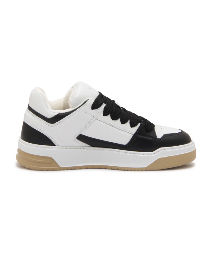 chaussures-blanches-a-lacets-avec-memory-foam