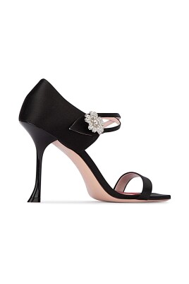 stylish-sandals-for-women