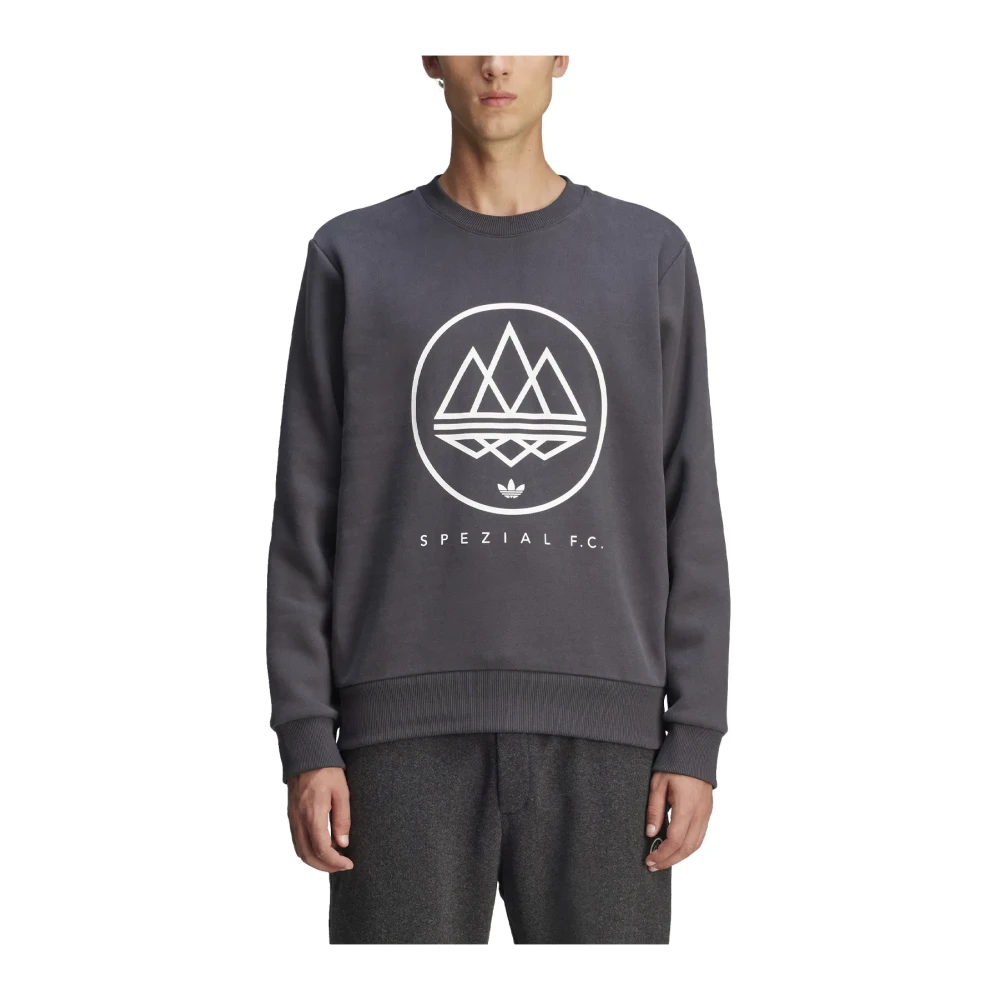 Sweatshirts & Hoodies > Sweatshirts - - Adidas - Modalova