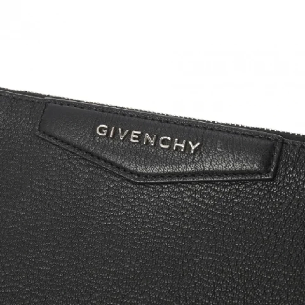 Givenchy Pre-owned Leather clutches Black Heren