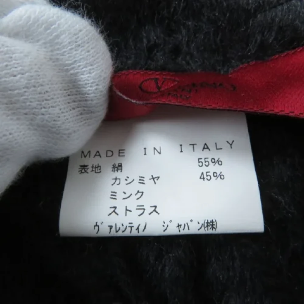 Valentino Vintage Pre-owned Silk scarves Gray Dames