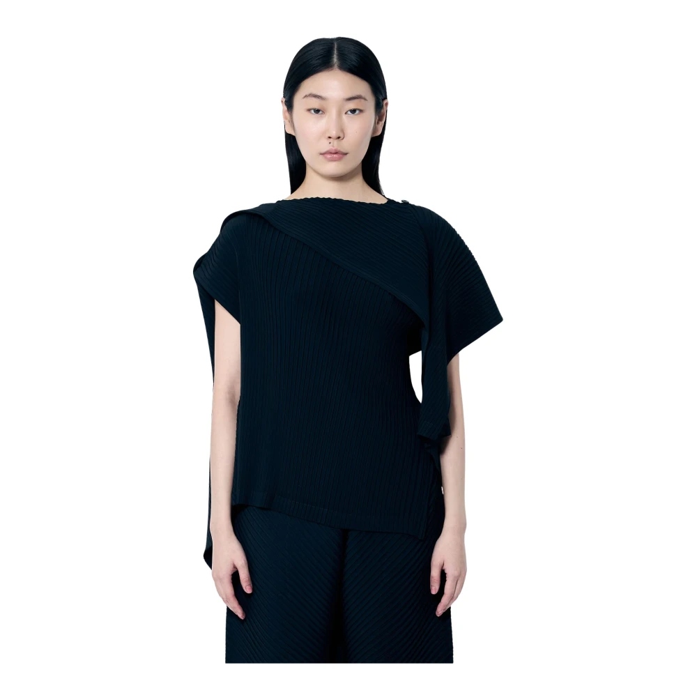 Issey Miyake Geplooide effen top met gedrapeerd paneel Black Dames
