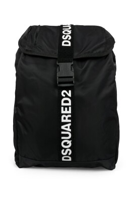 sac-a-dos-noir-avec-fermeture-a-boucle