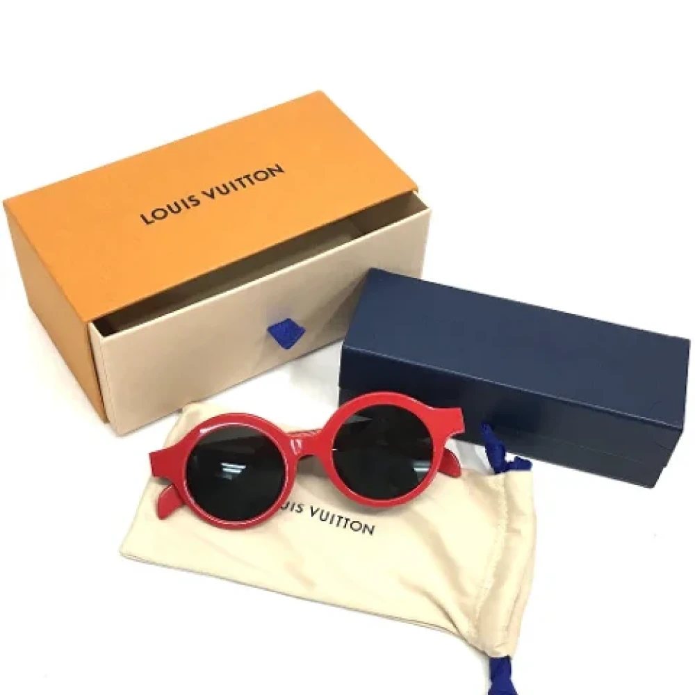 Louis Vuitton Vintage Pre-owned Plastic sunglasses Red Dames
