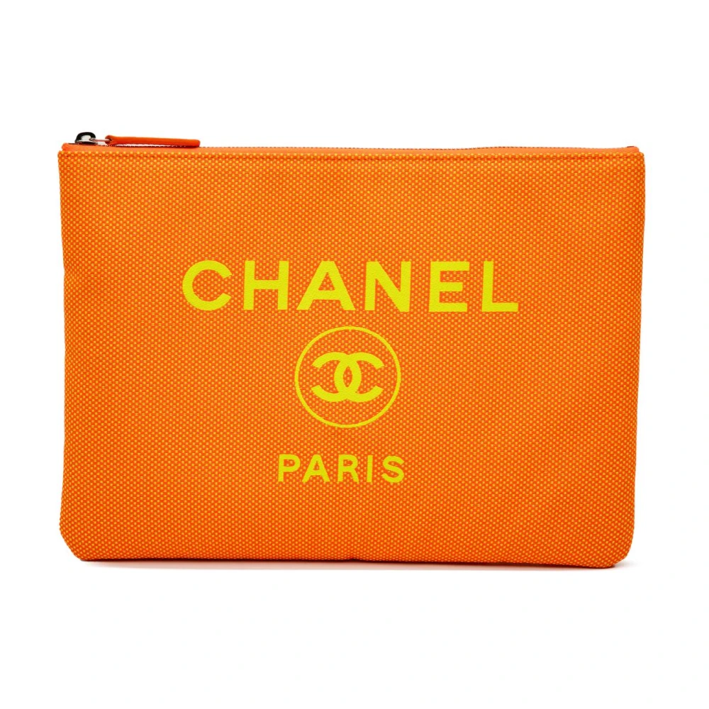 Chanel Vintage Women's Orange Pre-Owned Cosmetic Pouch