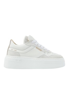 isa-cecile-sneakers