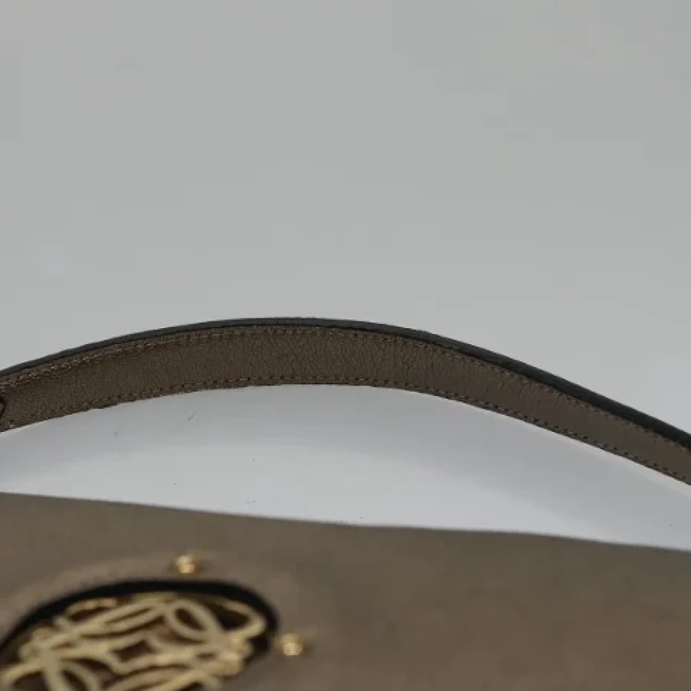 Loewe Pre-owned Leather handbags Brown Dames