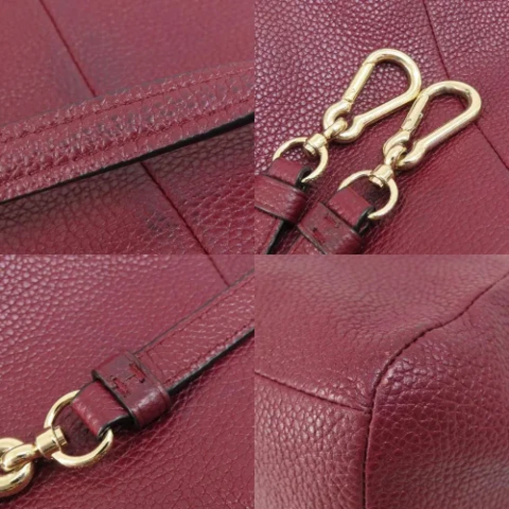 Coach Pre-owned Leather handbags Red Dames