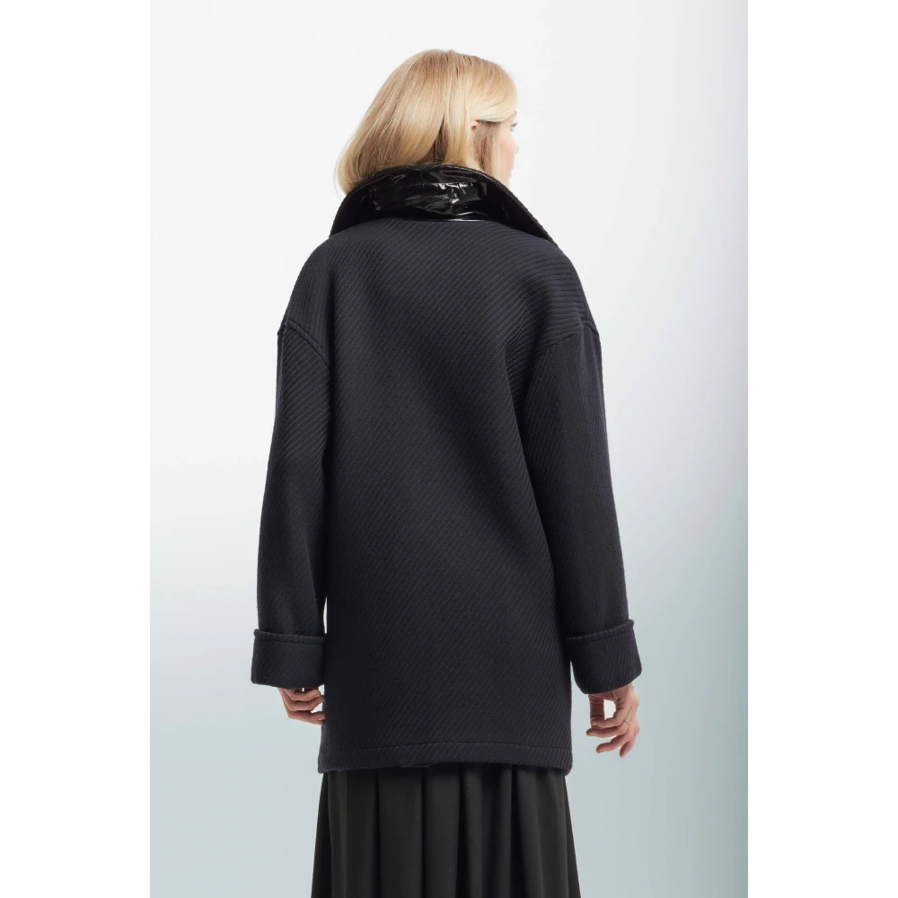 Kocca Wollen jas met bedekte knopen Black Dames