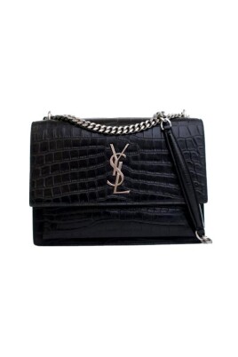 pre-owned-leather-crossbody-bags
