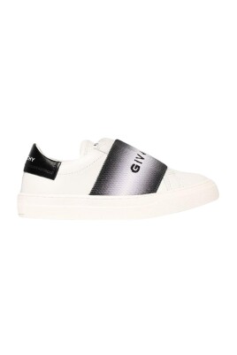 white-street-sneakers-for-kids