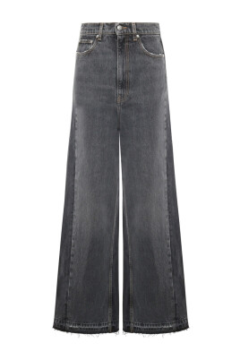 high-waist-grey-jeans-with-logo