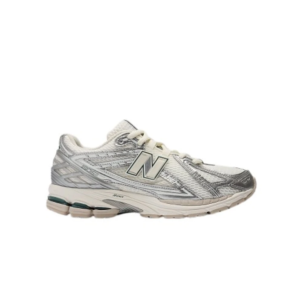 New Balance Klassieke Sneakers voor een Sportieve Stijl Dames Schoenen Veelkleurig Multicolor