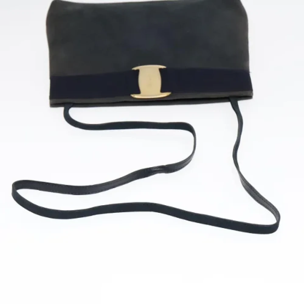 Salvatore Ferragamo Pre-owned Suede shoulder-bags Blue Dames