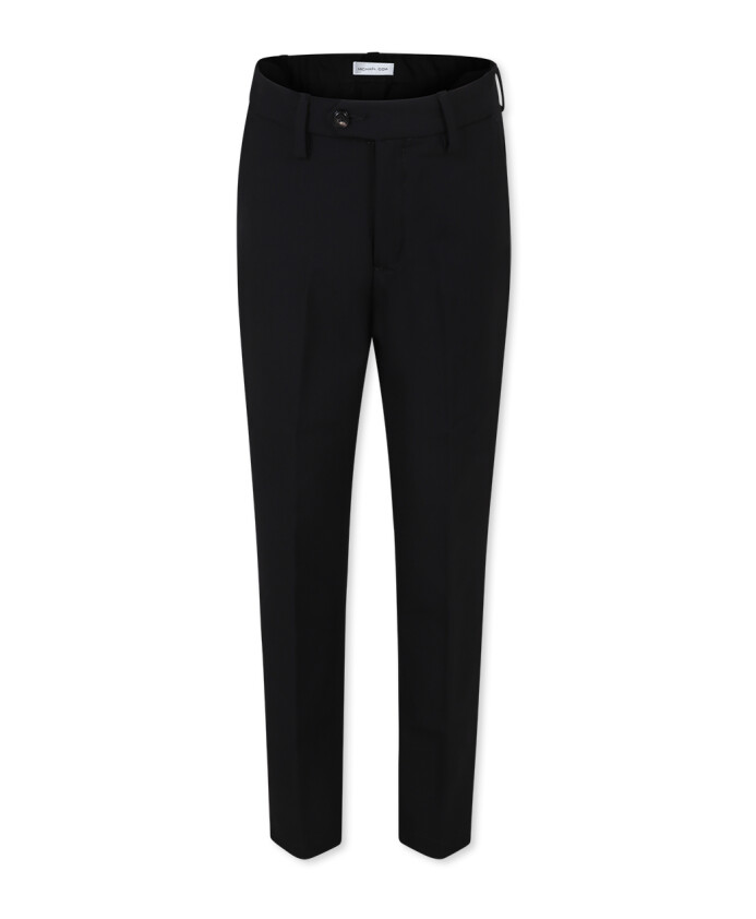 pantalon-decontracte-noir-avec-ecusson