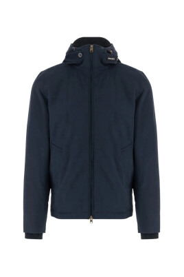 stylish-outerwear-for-cold-weather