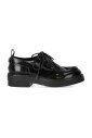 zwarte-vetersneaker-met-stud-detail
