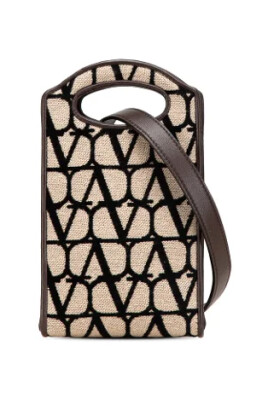 pre-owned-canvas-handbags
