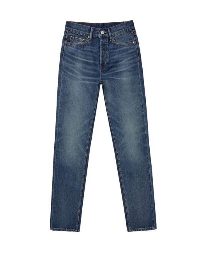 slim-fit-jeans