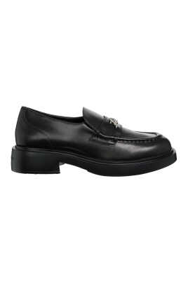 macie-signia-loafers