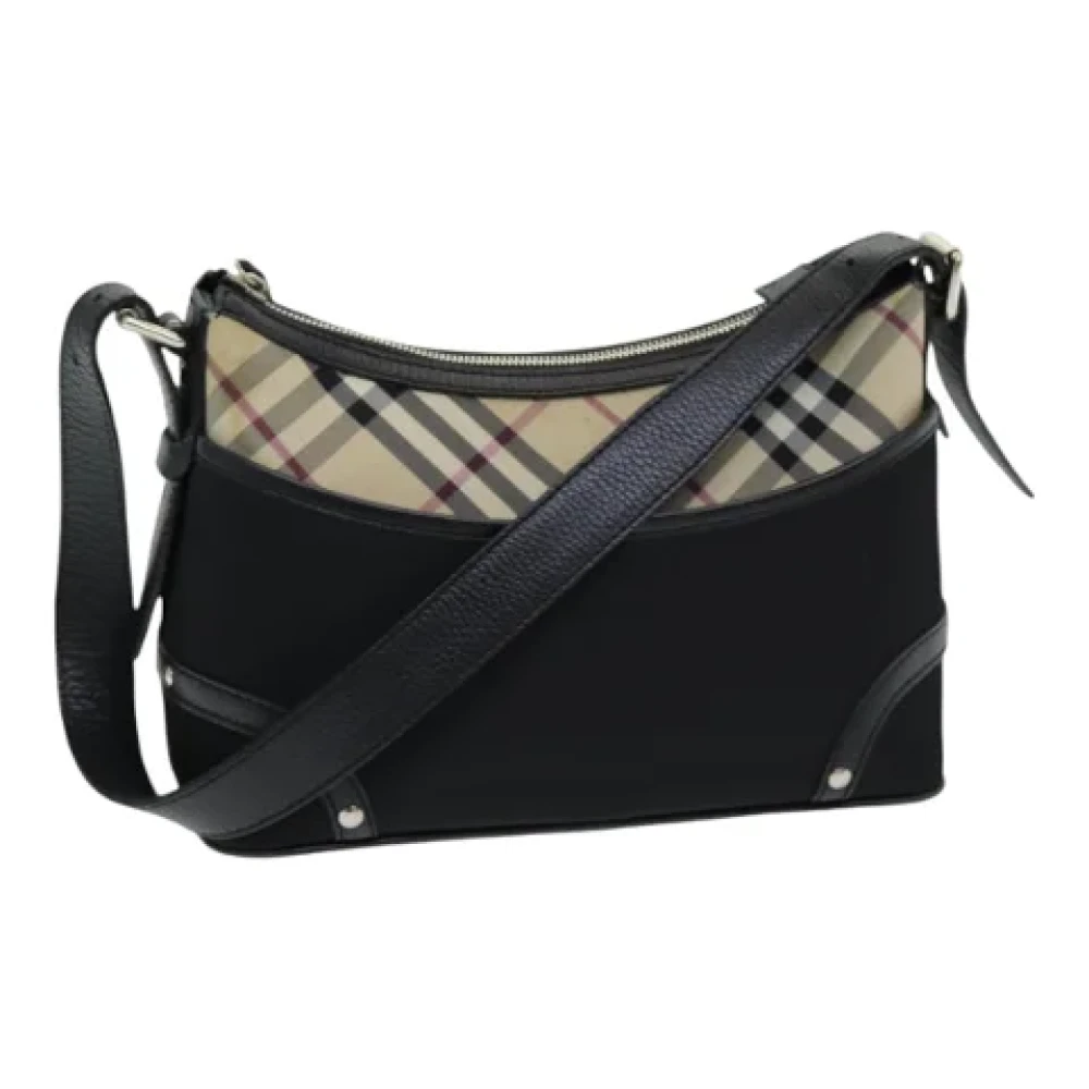 Burberry Vintage Pre-owned Nylon shoulder-bags Black Dames