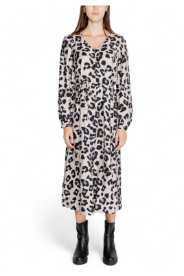 leopard-print-langaermet-kjole