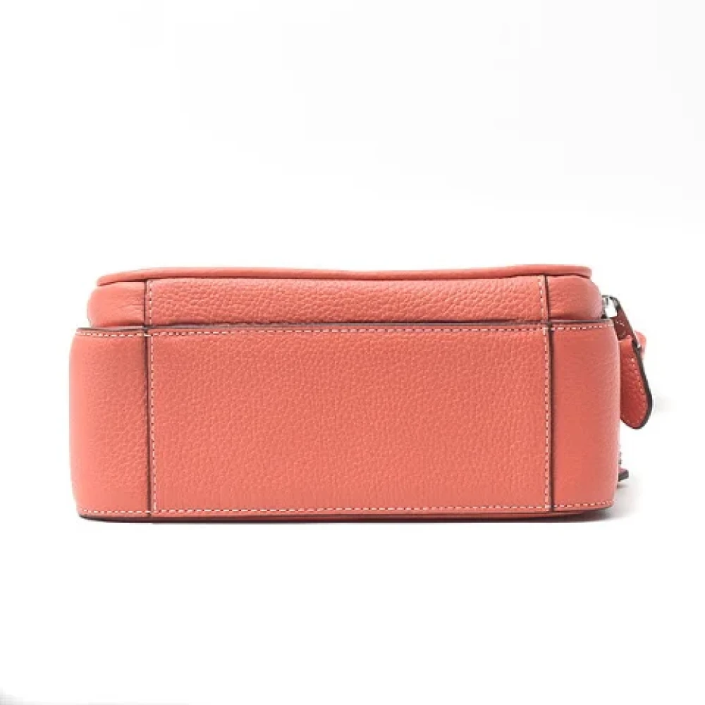 Coach Pre-owned Canvas shoulder-bags Pink Dames