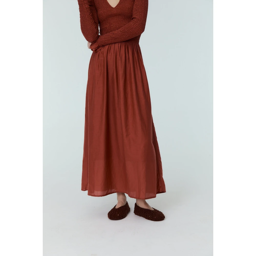 The New Society Ruby Dusk Lange V-hals Jurk Red Dames