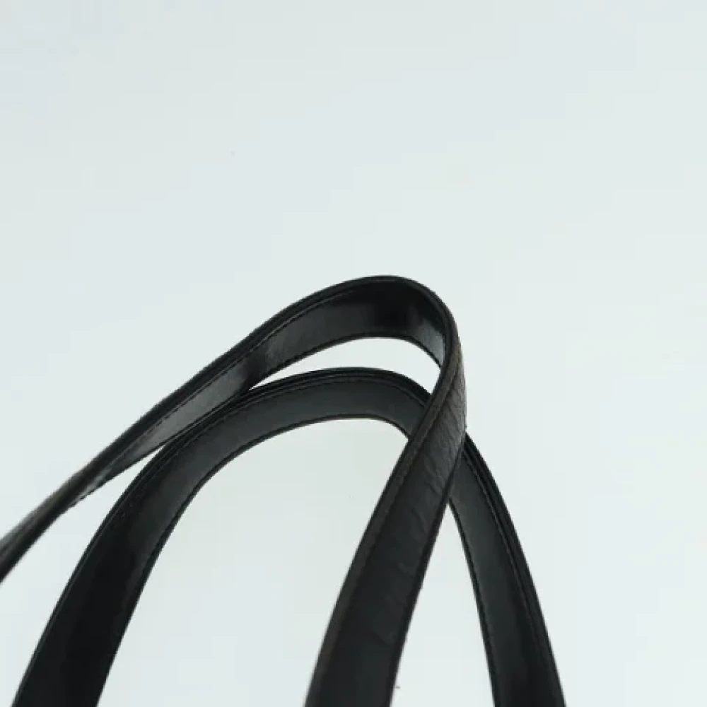 Burberry Vintage Pre-owned Nylon shoulder-bags Black Dames