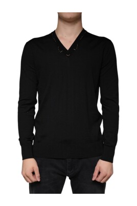 black-v-neck-wool-sweater