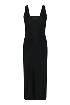 black-dress-for-women