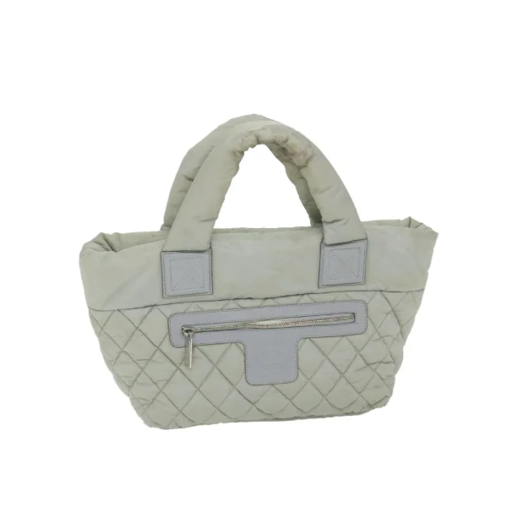 Chanel Vintage Pre-owned Nylon handbags Gray Dames
