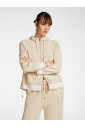 cardigan-avec-capuche-et-bord-a-rayures