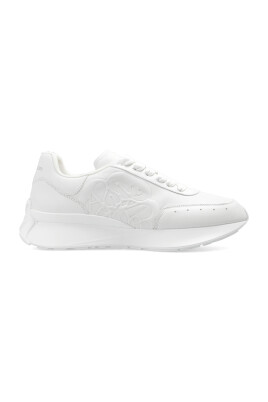 sneakers-with-logo