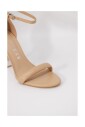 leather-pump-heel